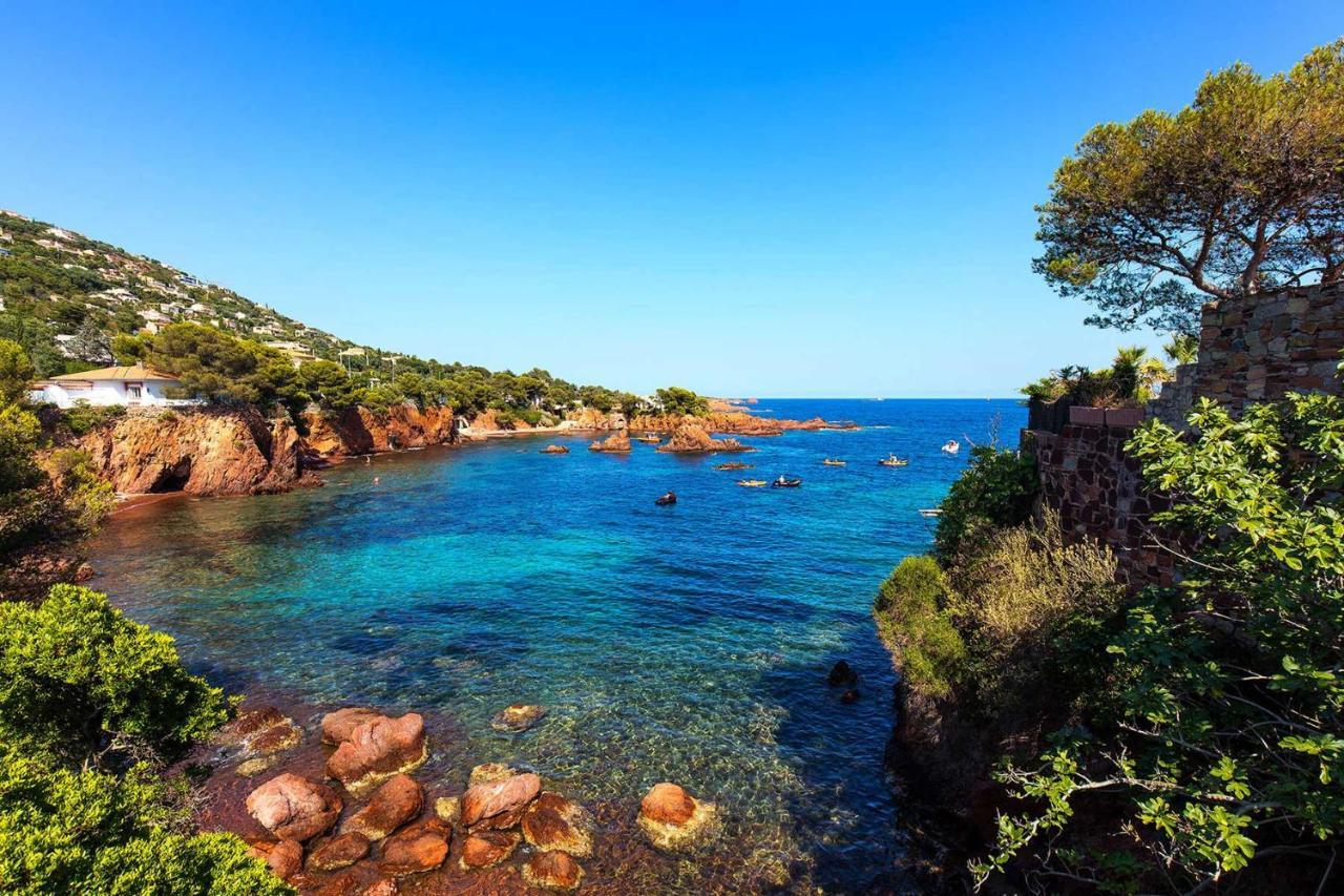 Renove Avec Terrasse St Raphael * Saint-Raphael (Var)