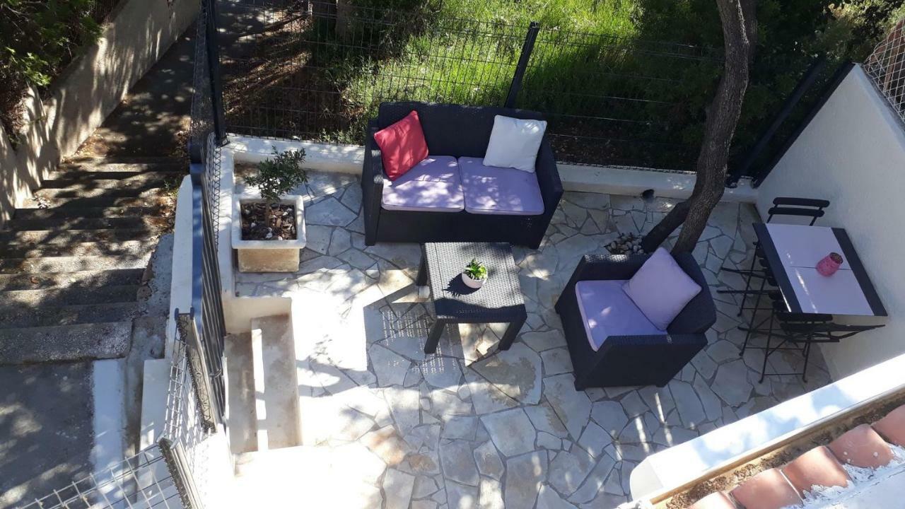 Renove Avec Terrasse St Raphael Holiday home *