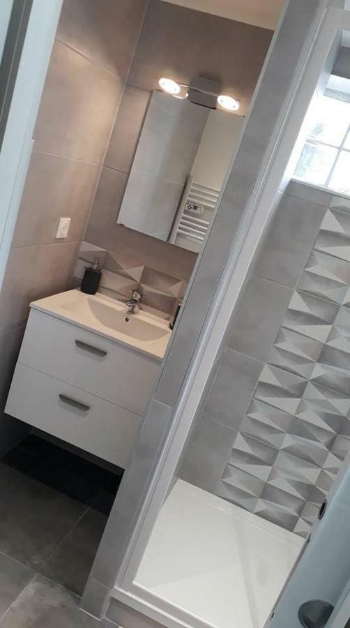 Renove Avec Terrasse St Raphael Holiday home